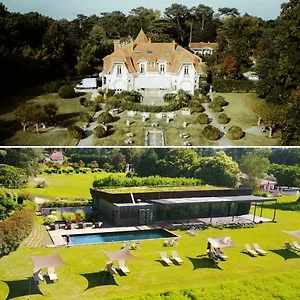Chateau Du Clair De Lune - Boutique Luxury Hotel