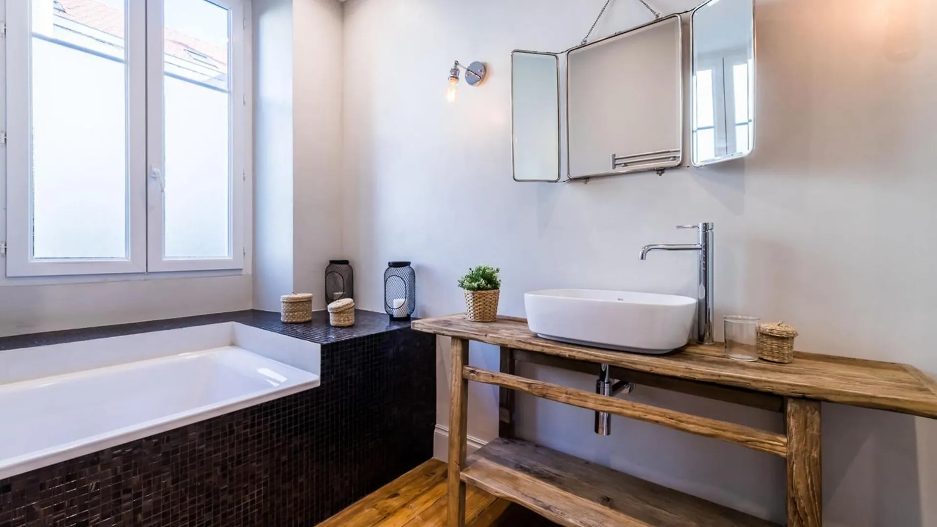 Aloe Keyweek Architect Apartment With Terrace And Garage Biarritz