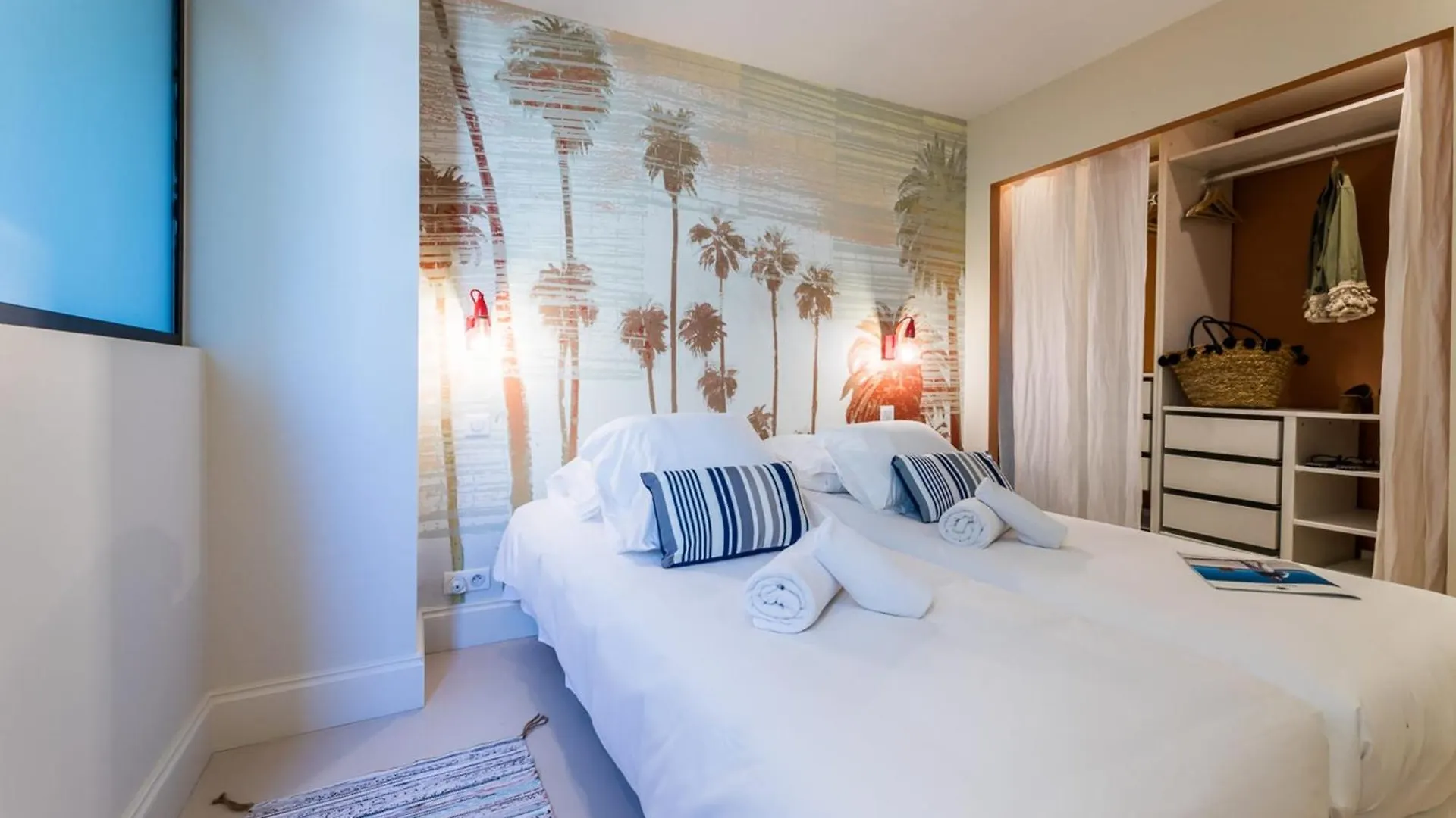 Aloe Keyweek Architect Apartment With Terrace And Garage Biarritz France